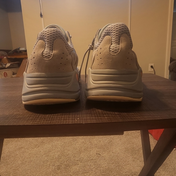Used yeezys 700 and 350